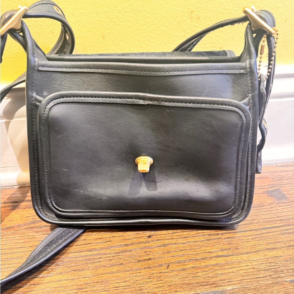 COACH vintage style # 9061 black‎ bag purse from 90’s. Lots of pockets. VGUC - Picture 8 of 13